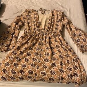 Altar’d State long sleeve flared arm dress. Size large in women’s.